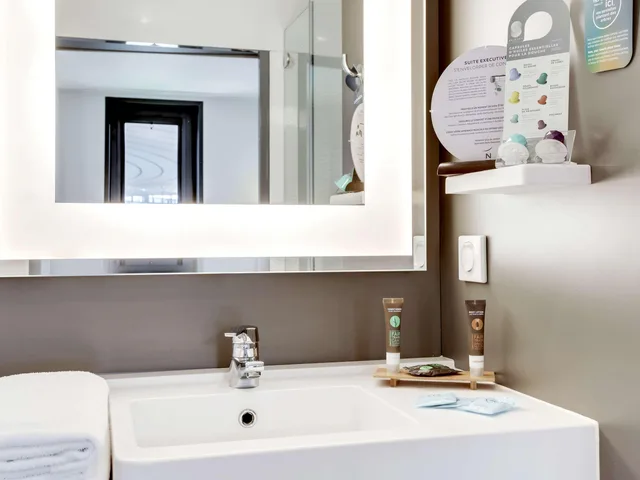 جناح تنفيذي بسرير مزدوج مع أريكة، Novotel Suites Paris Stade De France 10/10
