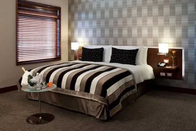 Premium, King Bed, Intercontinental Santiago 2/6