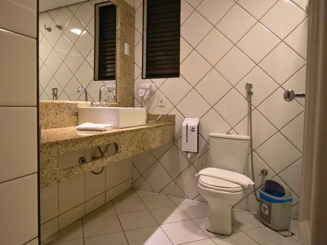 غرفة بريميير ثلاثية بثلاثة أسرّة، Hotel Continental Inn 9/10