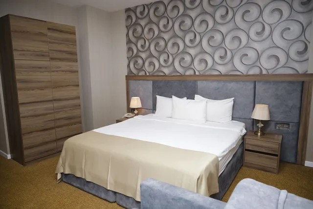 Economy, Double or Twin Bed, Grand Midway Hotel Baku 4/10