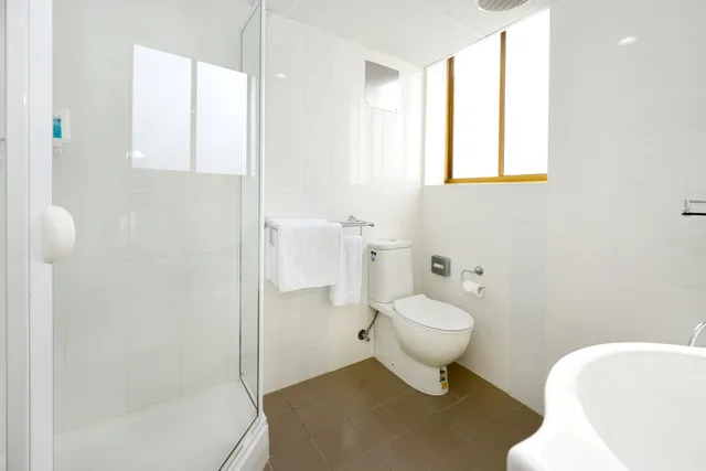 غرفة سوبيريور بسريرين منفصلين بشرفة، Atlantic Tower Motor Inn 4/4