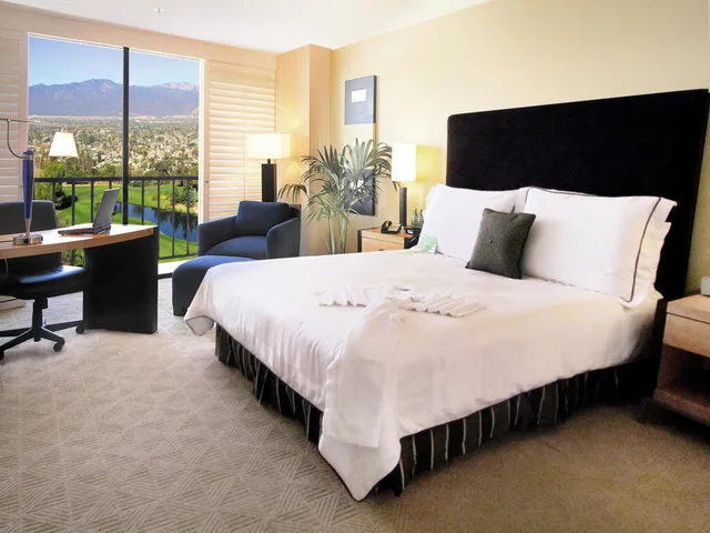 غرفة ديلوكس بسرير مزدوج، Pacific Palms Resort 3/5