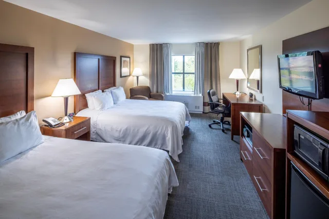 غرفة قياسية بسرير مزدوج، Akwesasne Mohawk Casino Resort 1/2