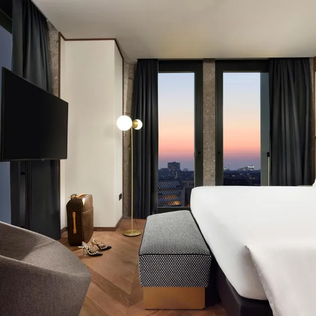 Suite, City View, Sofa, Milano Verticale UNA Esperienze 2/5