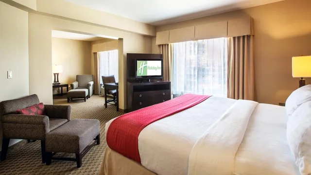 جناح بسرير كينج، Holiday Inn Oklahoma City Airport 1/4