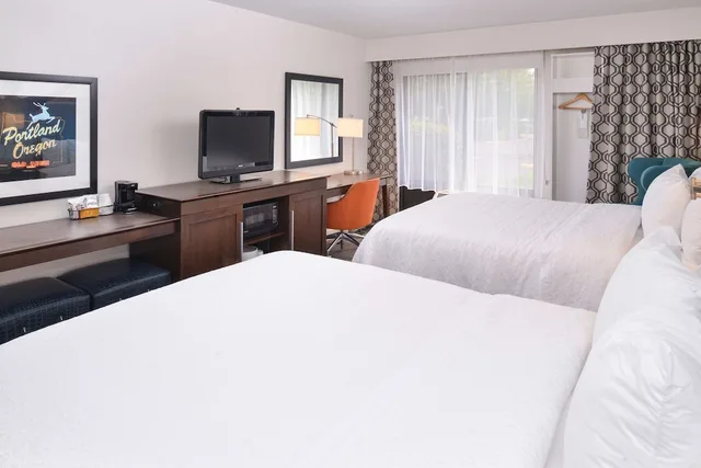 Standard, 2 Double Beds, Hampton Inn Portland East 9/10