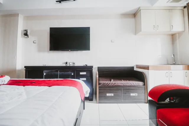 غرفة قياسية، RedDoorz Apartment @ Green Lake View Ciputat 4/4