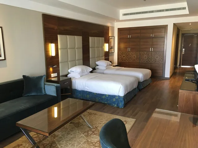 غرفة سوبيريور تنفيذية بسريرين منفصلين، Hilton Pyramids Golf Resort 5/9