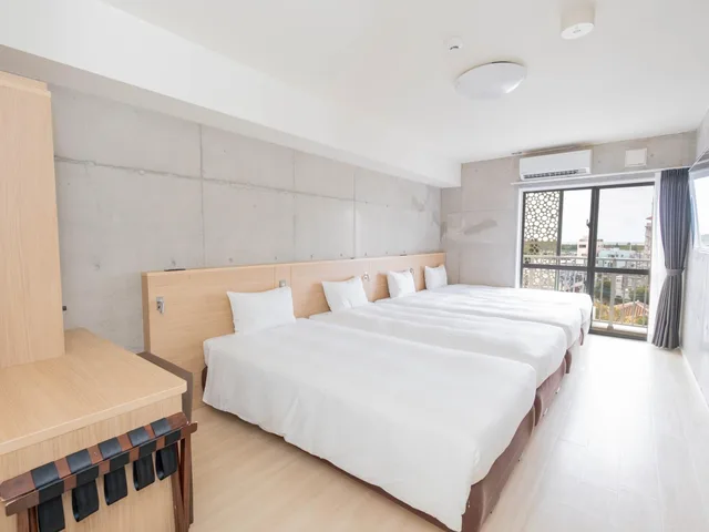 Room, Quadruple, New Building، The Breakfast Hotel Porto Ishigaki 2/4