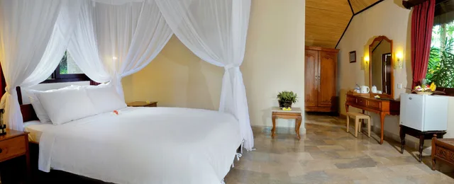 غرفة ديلوكس بسرير كوين، CORAL VIEW VILLAS 2/4