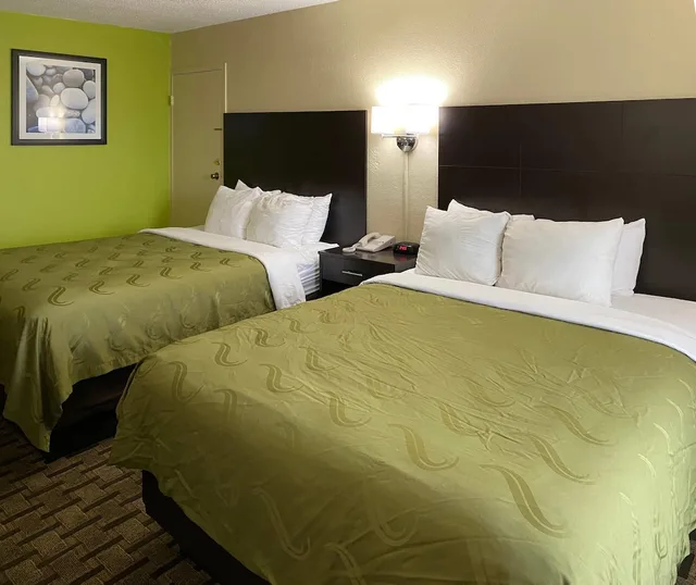 غرفة بسريرين كوين، Quality Inn Elizabeth City near University 2/6
