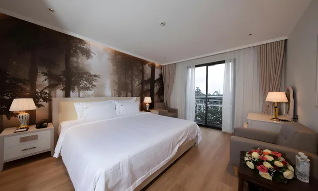 غرفة ديلوكس بسرير مزدوج أو سريرين منفصلين بإطلالة على المدينة، MerPerle Dalat Hotel 1/1