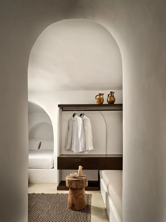Superior, Suite, Sunset View, Plunge Pool, Esperas Santorini 2/3