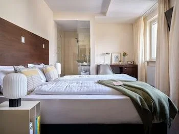 غرفة كومفورت بإطلالة على الحديقة، Flemings Hotel Munchen Schwabing 1/2