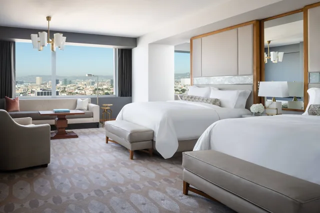 غرفة ديلوكس بسريرين كوين بإطلالة على المدينة، THE RITZ-CARLTON LOS ANGELES 1/10
