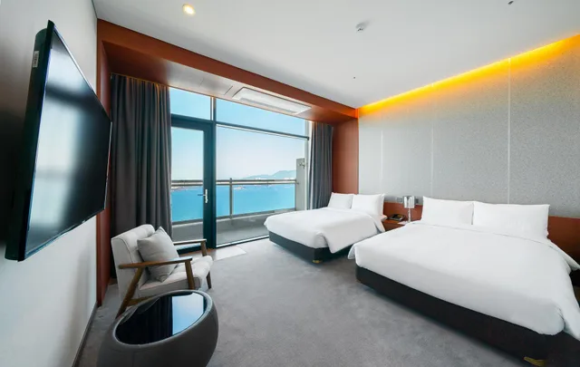 جناح ملكي، Hotel JCS Yeosu 2/2