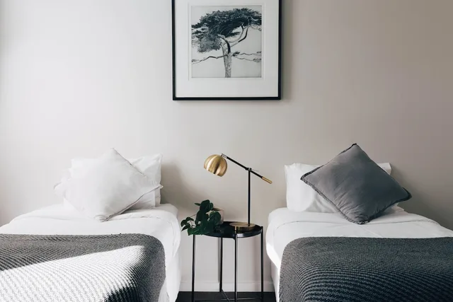 غرفة قياسية بسريرين منفصلين، NAUGHTONS PARKVILLE HOTEL 1/9