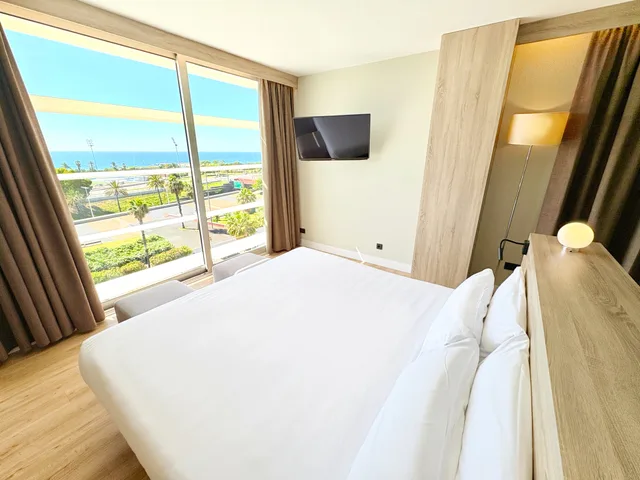 Junior Suite Single Use، Eurohotel Diagonal Port Hotel 1/10
