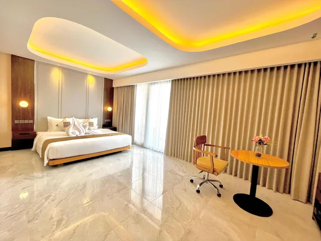 Ambassador, Suite, Single Bed، Merapi Merbabu Hotel Yogyakarta Powered by Archipelago 1/1