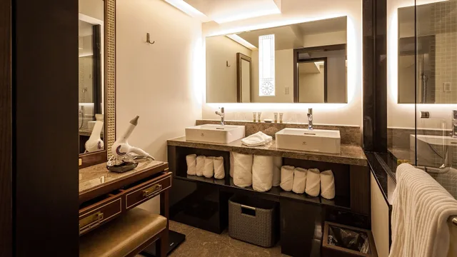 جناح غراند بريميير تنفيذي بسريرين منفصلين مع أريكة مع دخول الصالة، Okinawa Kariyushi Resort Exes Naha 6/6
