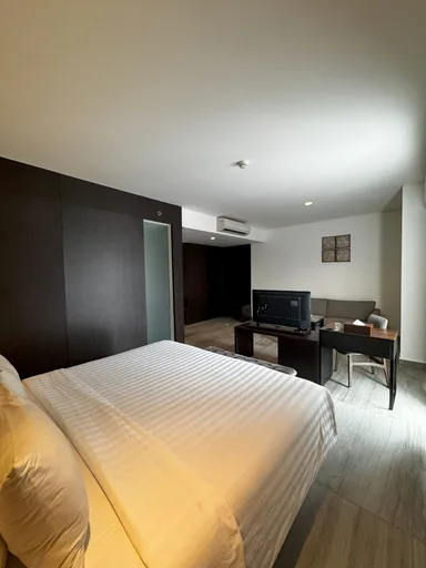 جناح جونيور، Laska Hotel Sukabumi 1/4