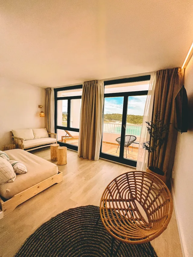 جناح بإطلالة على البحر مفردة بسرير كينج مع أريكة، Beach Club Aparthotel 6/9