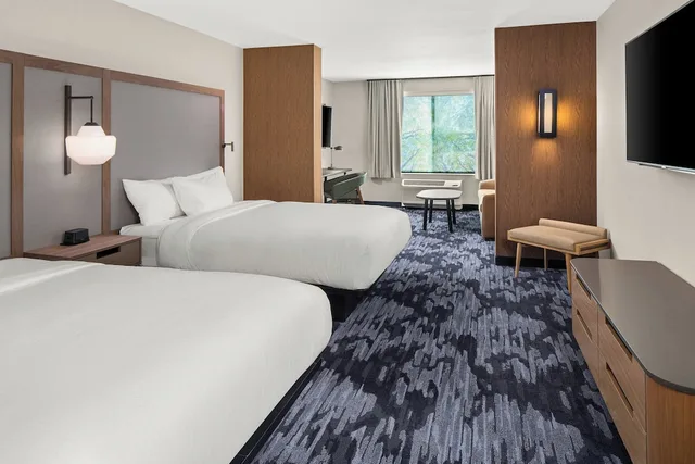 suite, multiple beds، Fairfield Inn & Suites by Marriott Duluth 2/4