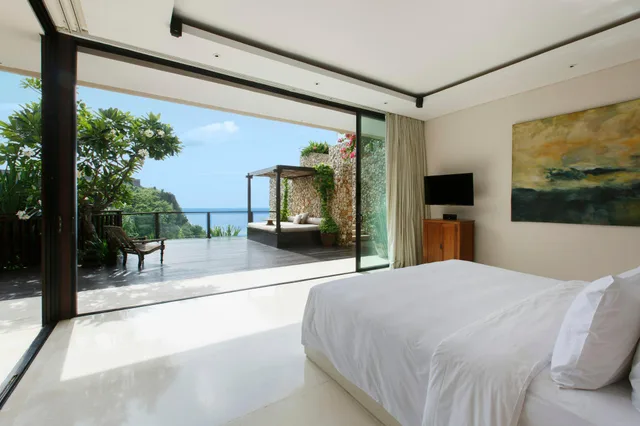 Amb, 5 Bedrooms, Villa، The Ungasan Clifftop Resort 1/1