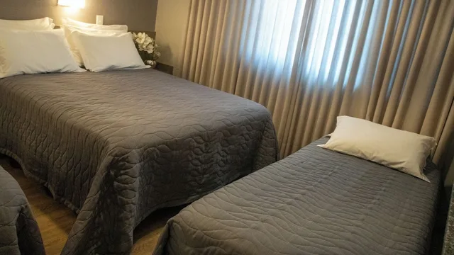 غرفة قياسية رباعية بسرير مزدوج وسريرين منفصلين، HOTEL NOHOTEL 6/10