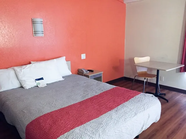 غرفة ديلوكس بسرير كوين، Motel6 Warwick, RI - Providence Airport - I-95 1/3