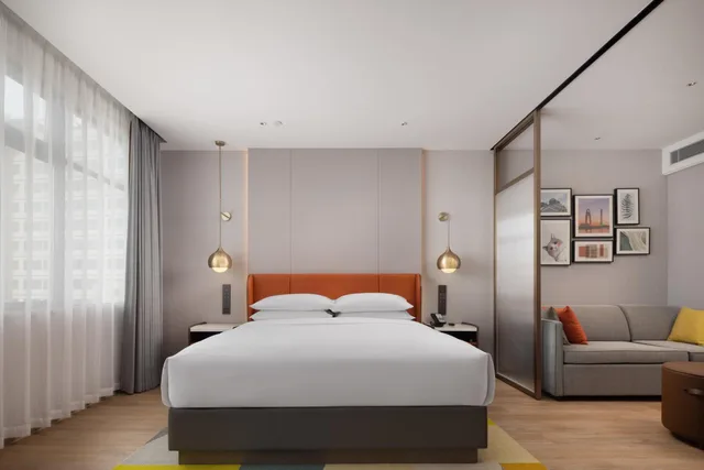 Flexible Deluxe Double Room, Home2 Suites by Hilton Guangzhou Baiyun Airport West 2/3