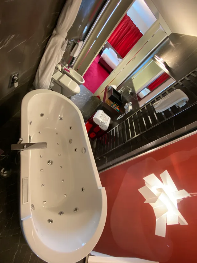 Loft, Junior Suite, King Bed, 2 Bathrooms, Dining Area, Sofa، Devero Hotel Spa, BW Signature Collection 6/6