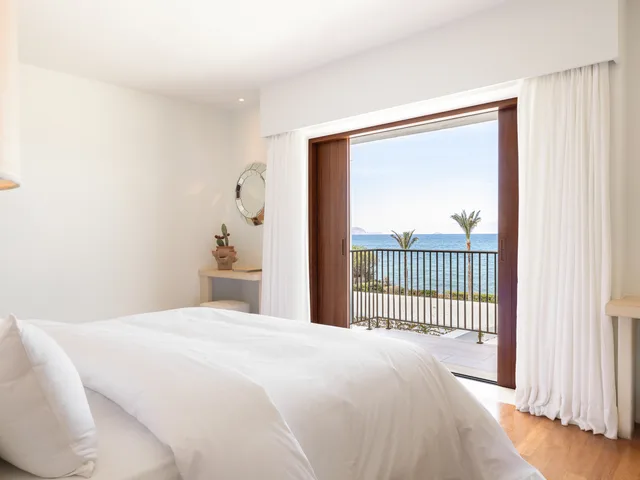 فيلا بغرفتي نوم بمسبح خاص، Amirandes, A Resort to Live 2/5