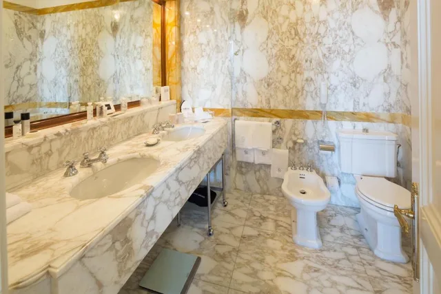جناح جونيور بإطلالة على البحر، Imperiale Palace Hotel 6/6