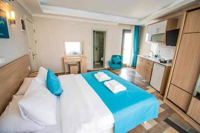 Room, Double Bed, Sea View, M Suite Hotel 3/10