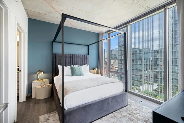 Suite, 2 Beds, 2 Bathrooms، Placemakr Premier SoBro 2/3