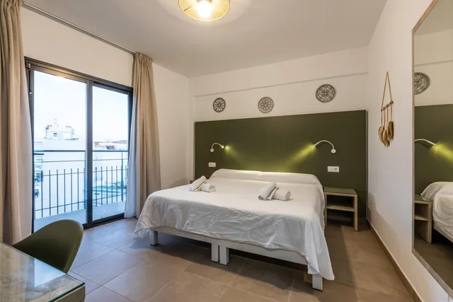 غرفة سوبيريور بسرير كوين، Hostal Alicante San Antonio 5/10