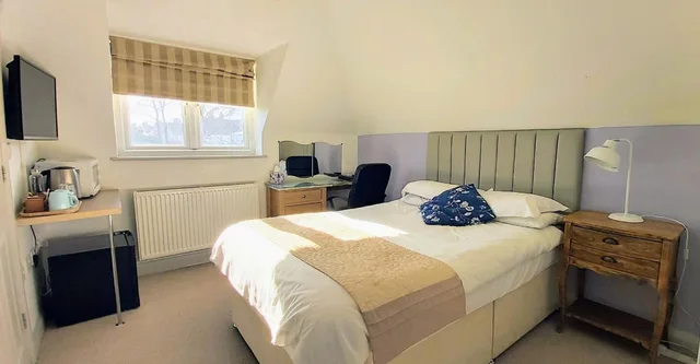 غرفة بسرير مزدوج بإطلالة على الحديقة، Oxford Guest House 1/2