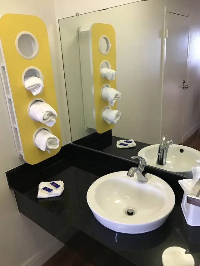 غرفة ديلوكس بسرير كينج لذوي الإعاقة، Motel6 Natchitoches, LA 7/10