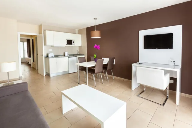 شقة بريميوم بإطلالة على المسبح، Playaolid Suites And Apartments 3/5