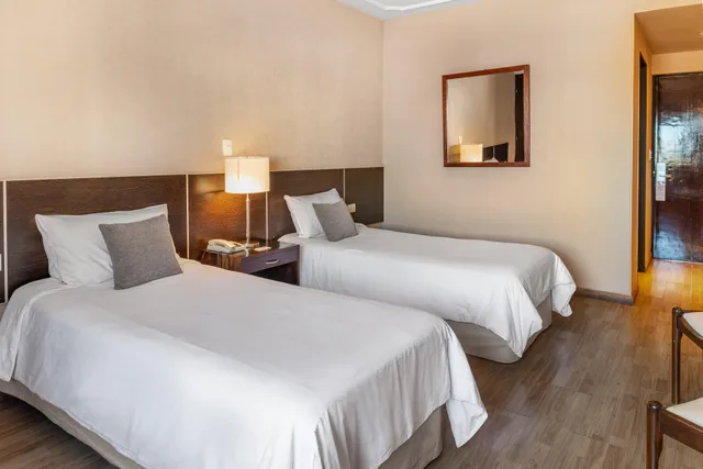 غرفة سوبيريور بسرير مزدوج، Ramada Plaza by Wyndham Tucuman 2/6