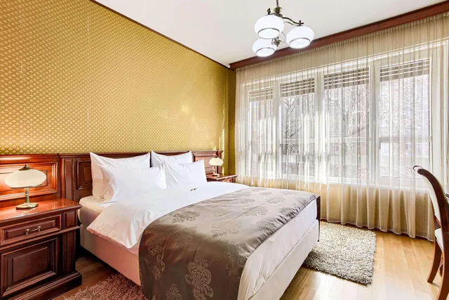 جناح بسرير كوين، Best Western Central Hotel 2/5
