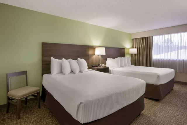 غرفة بسريرين كوين، Best Western Milton Inn 6/7