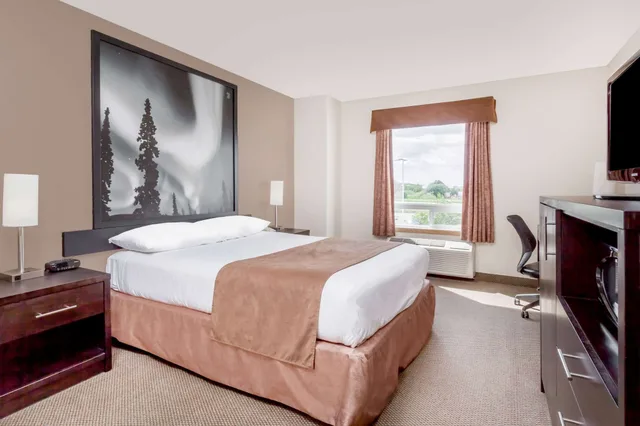 جناح بسرير كوين، Super 8 By Wyndham Prince Albert 4/10