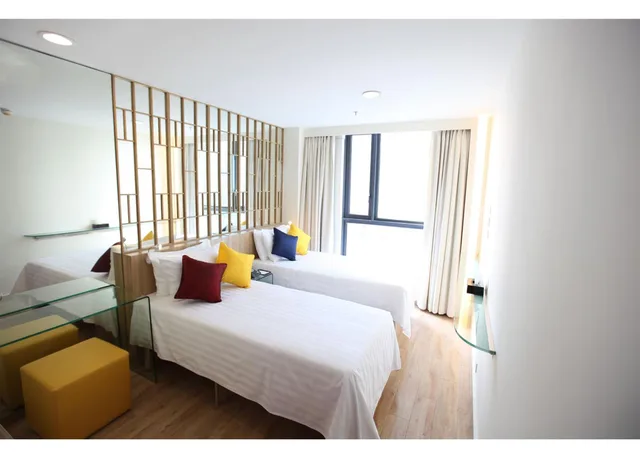 غرفة سوبيريور بسريرين منفصلين بإطلالة على المدينة، IW Hotel 3/3