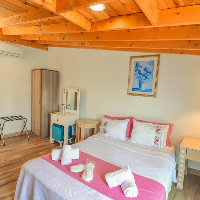 Room, Double Bed, Balcony, Alacati Asmali Konak Hotel 6/10
