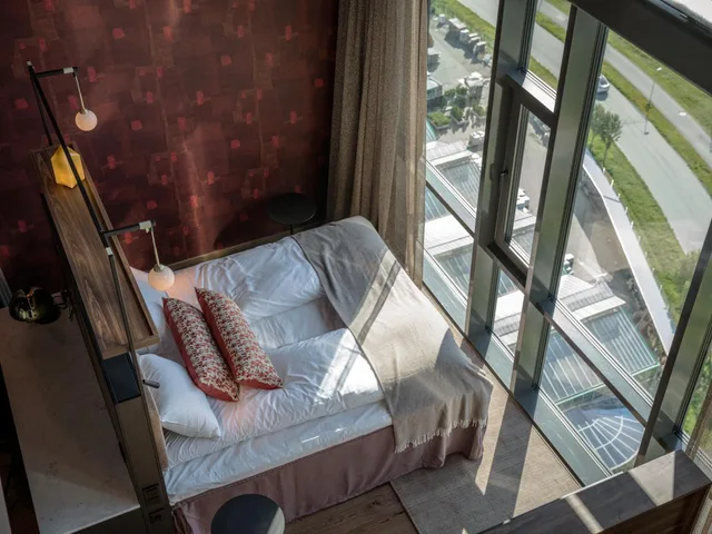 جناح، Quality Hotel Panorama 5/10
