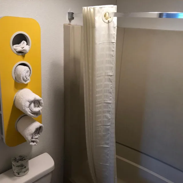 غرفة بسرير مزدوج لذوي الإعاقة، Days Inn by Wyndham La Crosse 9/9