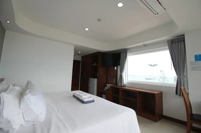 غرفة ديلوكس بسرير مزدوج بإطلالة على البحر، KP Seaview Jomtien 3/5
