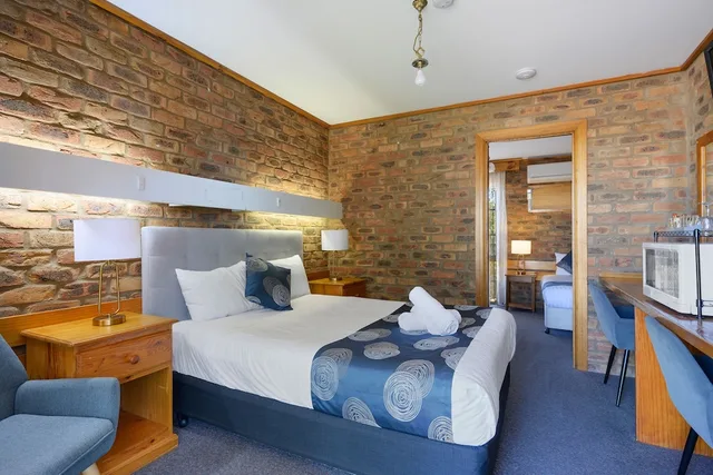 غرفة عائلية، The Settlement Historic Hotel 5/10